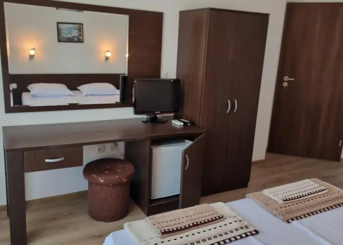 Стаи За Гости Мистрал Primorsko photo